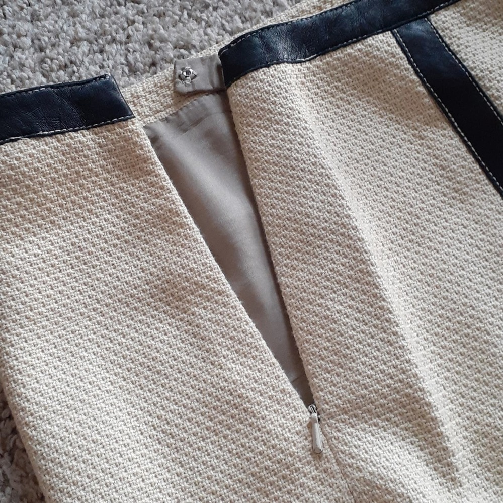 ETCETERA sz8 skirt, barely worn, $145 - Picture 4 of 5